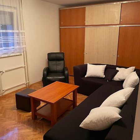 Lolly Apartment Карловац Экстерьер фото