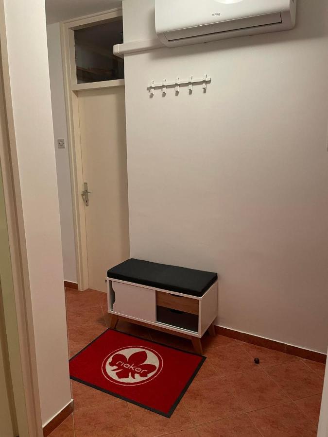 Lolly Apartment Карловац Экстерьер фото