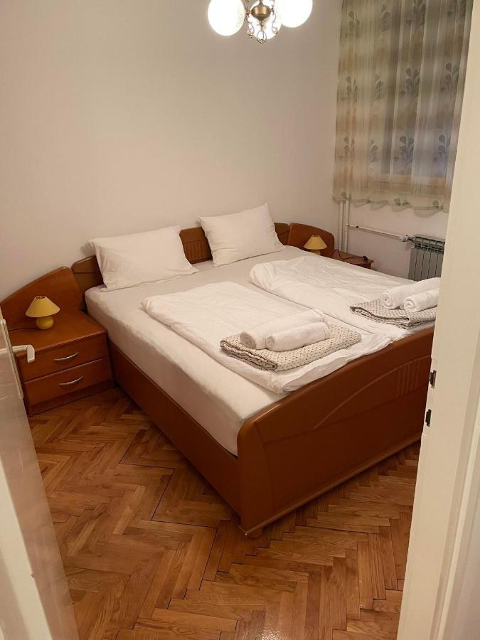 Lolly Apartment Карловац Экстерьер фото